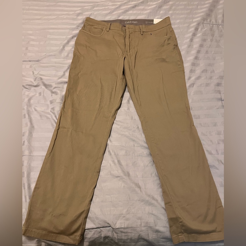 Calvin Klein men’s pants 34x30 NWT (new with tags), slim fit